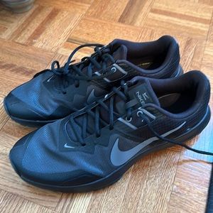 Men’s Nike Varsity Compete TR size 13